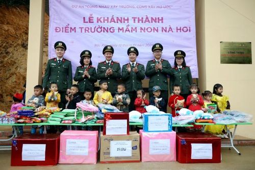 Góp gạch xây trường, vun đắp ước mơ cùng trẻ em vùng cao