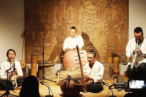 Sáng tạo trên nền văn hóa dân tộc