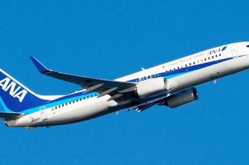 Nứt kính buồng lái, máy bay Boeing 737-800 phải quay đầu ở Nhật