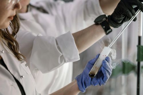 Virus hô hấp tiếp tục bao trùm khắp nước Mỹ