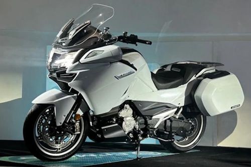 Ra mắt 2024 CFMoto 1250TR-G với giá gần 500 triệu đồng