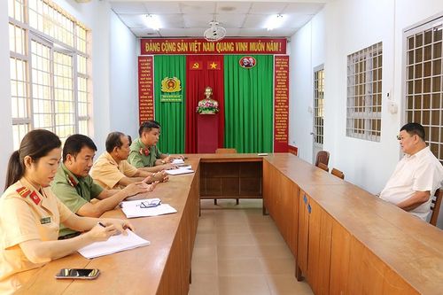 Người đàn ông vi phạm nồng độ cồn khi tham gia giao thông không phải cán bộ Tòa án