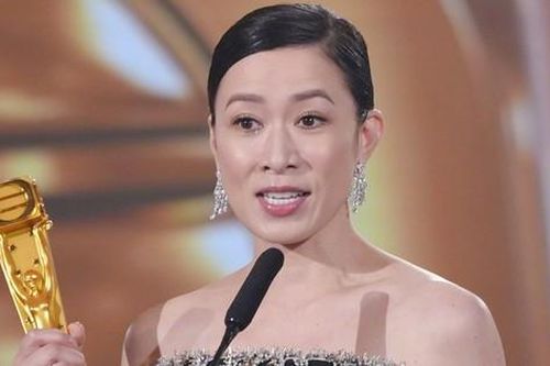 Xa Thi Mạn nhận giải mỏi tay ở TVB 2023