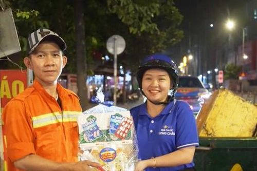 FPT Long Châu 'trao tết' đến mọi nhà