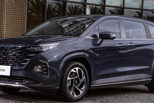 Top xe MPV tháng 12/2023: Hyundai Custin 'đánh bại' KIA Carnival