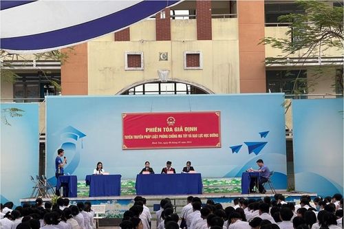 Chi đoàn VKSND quận Bình Tân phối hợp tổ chức phiên tòa giả định
