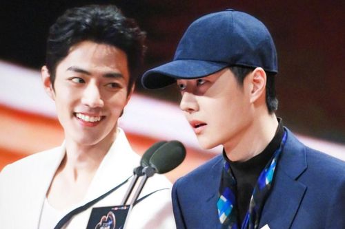 Vương Nhất Bác - Tiêu Chiến có hành động khác lạ tại Đêm hội Weibo 2023