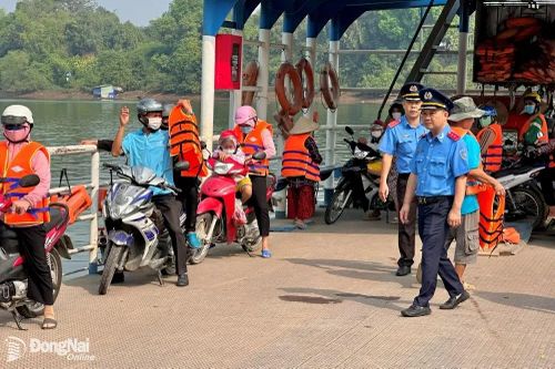 Năm 2023, thanh tra giao thông xử phạt 565 vụ vi phạm về giao thông - vận tải