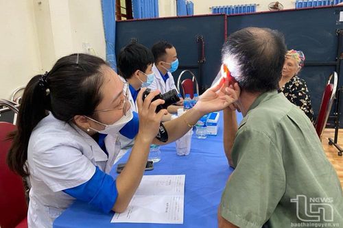 Ấm áp mùa Đông tình nguyện