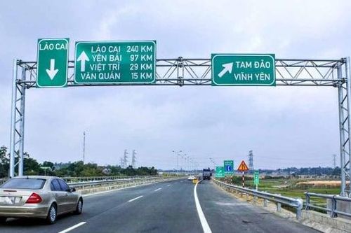 Từ 16/1, bắt đầu thu phí đường nối cao tốc Nội Bài - Lào Cai đi Sa Pa