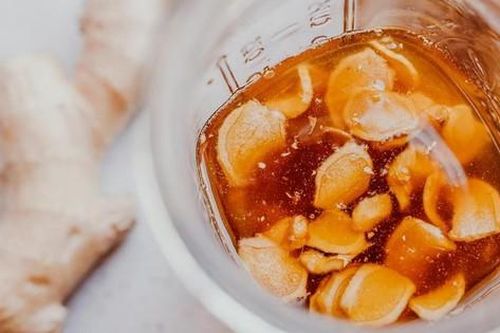 Uống mật ong gừng vào thời điểm nào trong ngày là tốt nhất?