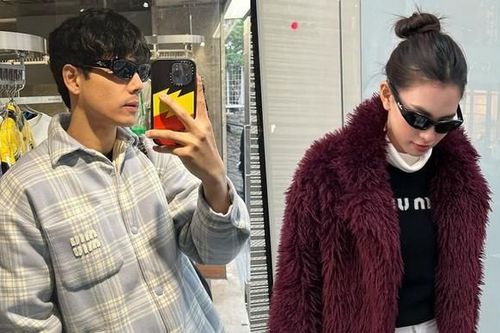 Netizen Thái soi được Hoa hậu Tiểu Vy nhiều lần diện đồ đôi với 'bạn trai tin đồn'