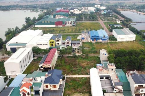 Cận cảnh vi phạm xây dựng tràn lan tại Khu công nghiệp nhỏ và vừa Đa Hội