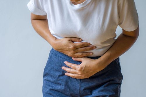Cô gái có khối u 15 cm vì thói quen hay gặp ở người trẻ