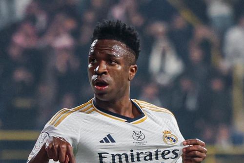 Sao Barca đòi tát vào mặt Vinicius
