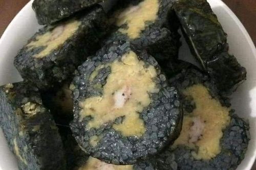 Chiều ba mươi Tết ăn bánh chưng đen, thịt vịt