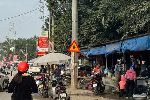 Ba Vì xử lý dứt điểm vi phạm hành lang đường Tỉnh lộ 414