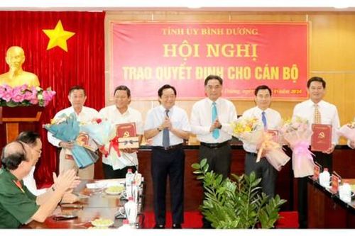 Bổ nhiệm lại Giám đốc Sở, bổ nhiệm Chủ tịch Hội đồng Trường, Hiệu trưởng Trường Cao đẳng