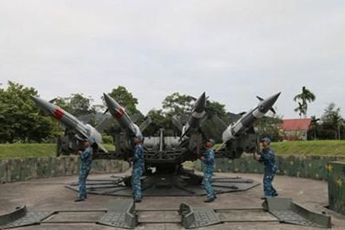 Luyện quân ở Đoàn Tên lửa Trần Phú