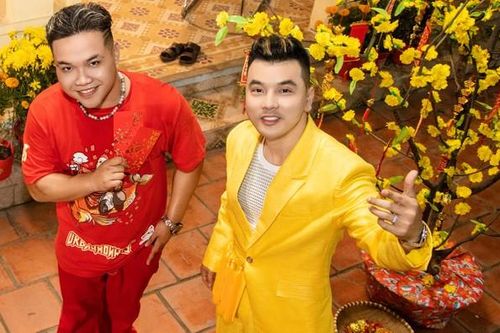 Giọng ca đình đám một thời 'chơi lớn' khi kết hợp cùng Á quân 'Rap Việt' Blacka rộn ràng đón Tết