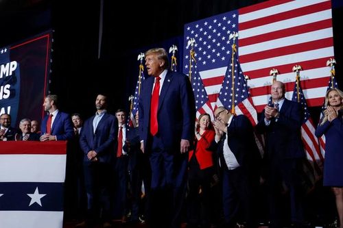 Bầu cử sơ bộ Mỹ: Ông Donald Trump giành được đề cử ở bang Iowa