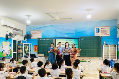 Công việc của giáo viên nặng nề hơn khi hiểu sai về Thông tư 27