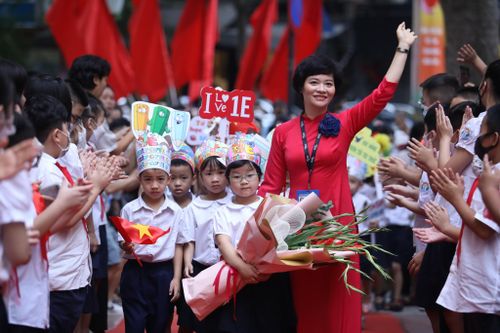 Hà Nội yêu cầu trường tư thục tuyển sinh trực tuyến như trường công lập