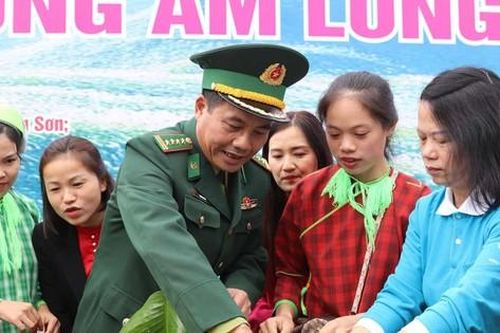Xuân Biên phòng - Ấm lòng dân bản ở biên giới Lạng Sơn