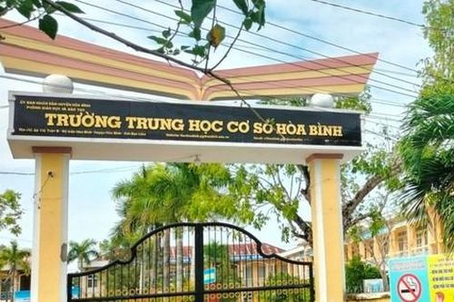Bạc Liêu chuyển công tác thầy giáo đánh học sinh