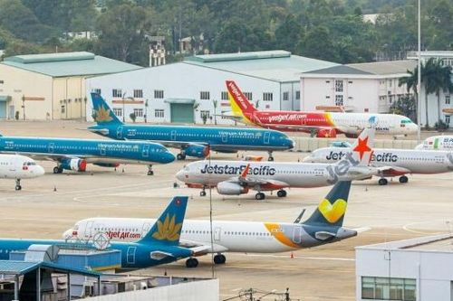 Tin tức kinh tế ngày 16/1: Khan hiếm vé máy bay Tết