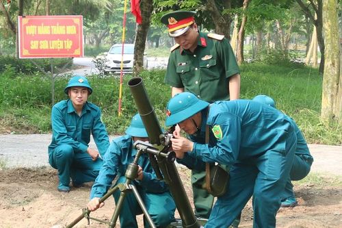 Ủy ban nhân dân thành phố Vinh tổ chức tập huấn quân sự năm 2024