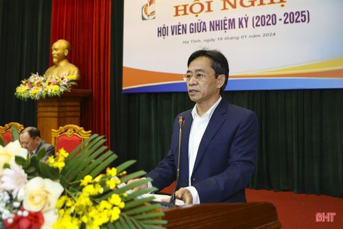 Tiếp tục quy tụ tài năng, tâm huyết, trí tuệ của giới văn nghệ sĩ Hà Tĩnh