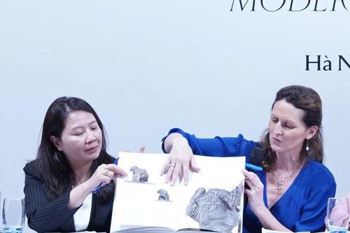 Nhà nghiên cứu người Pháp kể chuyện 10 năm 'vén màn' che phủ hội họa Đông Dương