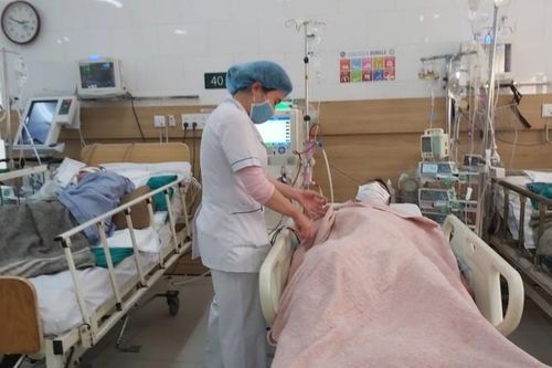 Cận Tết lại lo ngộ độc rượu