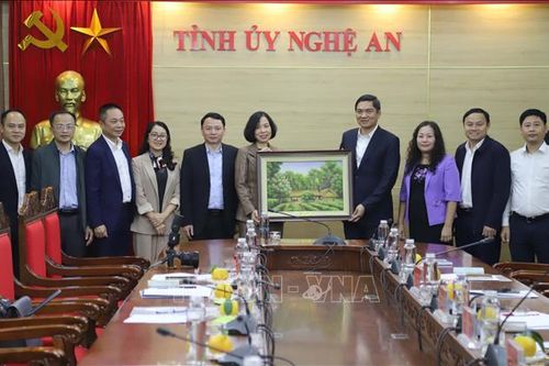 Tổng Giám đốc TTXVN làm việc với lãnh đạo tỉnh Nghệ An