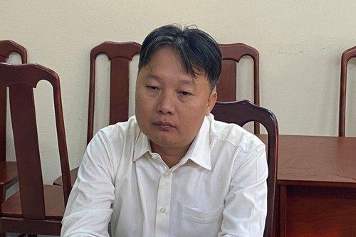Khởi tố bị can, bắt tạm giam cán bộ Cục Hải quan Tp.HCM