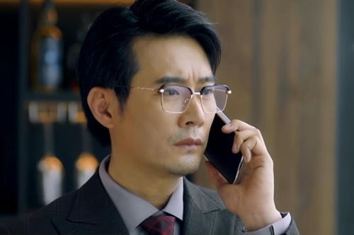 Chúng Ta Của 8 Năm Sau tập 32: Bác sĩ Tuấn 'khóa môi' Dương, Lâm sánh đôi Như Ý