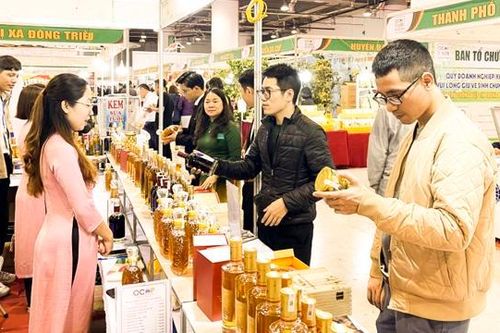 Quảng Ninh hàng hóa phục vụ Tết Nguyên đán 2024