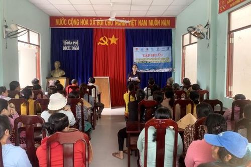 Tập huấn du lịch sinh thái biển đảo cho người dân Bích Đầm