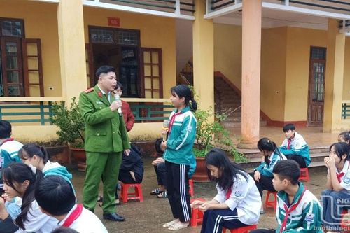 Trên 17.000 học sinh ký cam kết không sử dụng pháo nổ