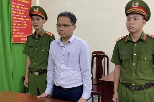 Khởi tố, bắt tạm giam Phó Cục trưởng Cục Đăng kiểm Việt Nam và các đồng phạm