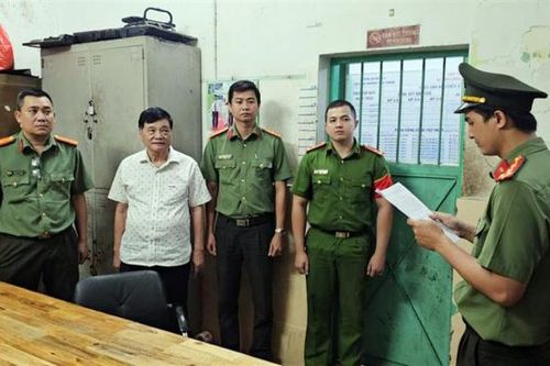 Khởi tố, bắt tạm giam cựu Tổng Biên tập Báo Thanh niên Nguyễn Công Khế