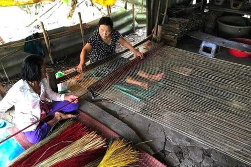 Nhớ thời dệt chiếu mua vàng