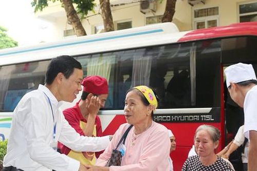 Cống hiến bằng sự tận tâm, yêu nghề