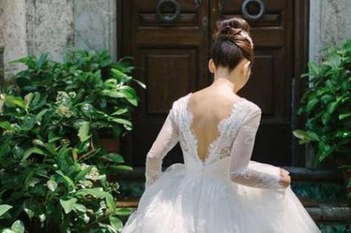 Giả gái đột nhập vào nhà để gặp bạn gái cũ để 'nói lời cuối' và cái kết không thể nhịn cười