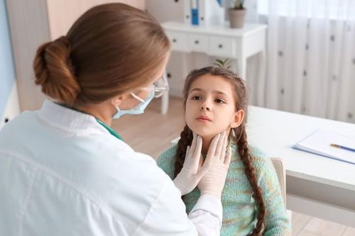 Những dấu hiệu suy giáp ở trẻ cha mẹ cần lưu ý