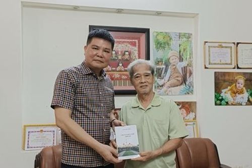Chinh phục tấm 'Căn cước rồng xanh' (kỳ cuối)