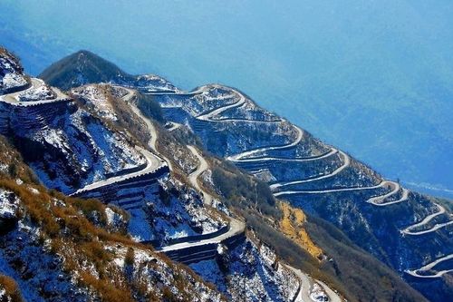 Khám phá những cung đường ven biển đẹp nhất thế giới