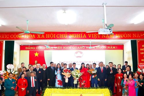 BẢN TIN MẶT TRẬN: Tạo bước đột phá về công tác cán bộ