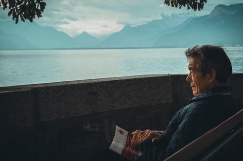 Cụ ông 85 tuổi nổi tiếng thế giới vì thông báo tìm người nuôi